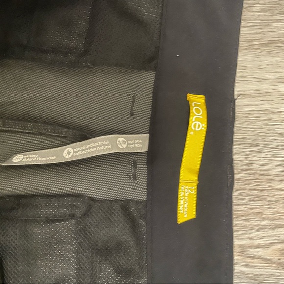 Lolë outdoor travel pants - Picture 5 of 5